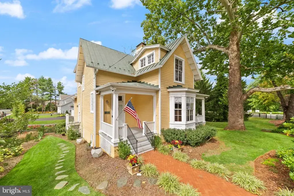 320 Culpeper St, WARRENTON