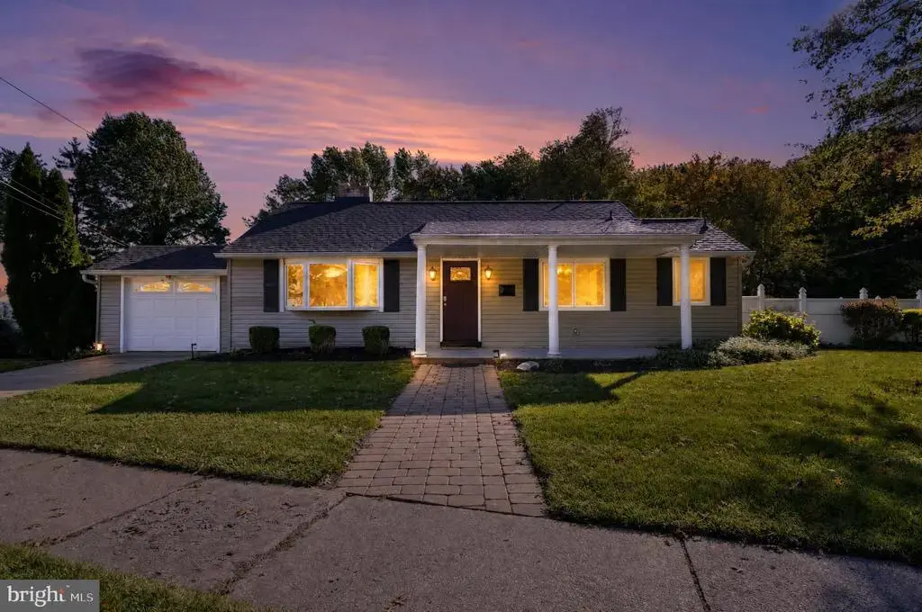 133 Review Ave, LAWRENCE TWP