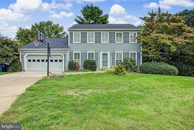 13058 Farthingale Dr, Herndon