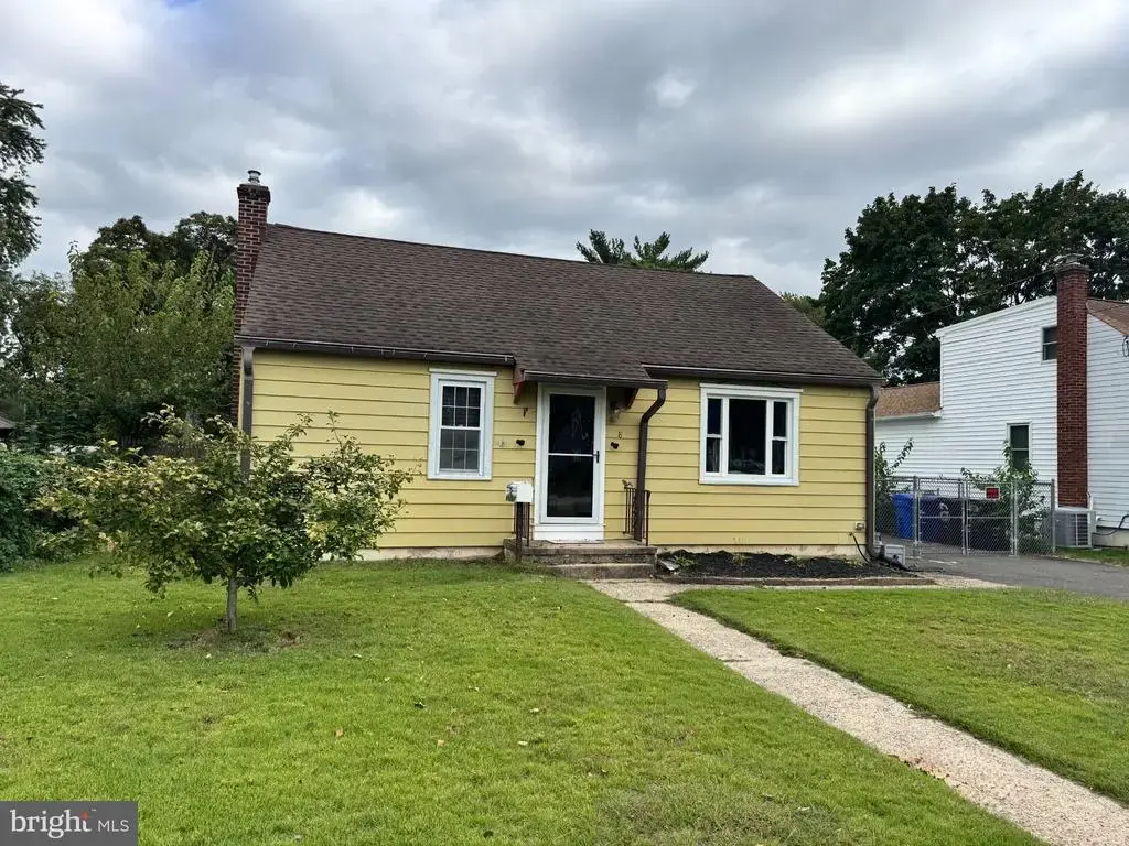 8 Pancoast Blvd, DELRAN