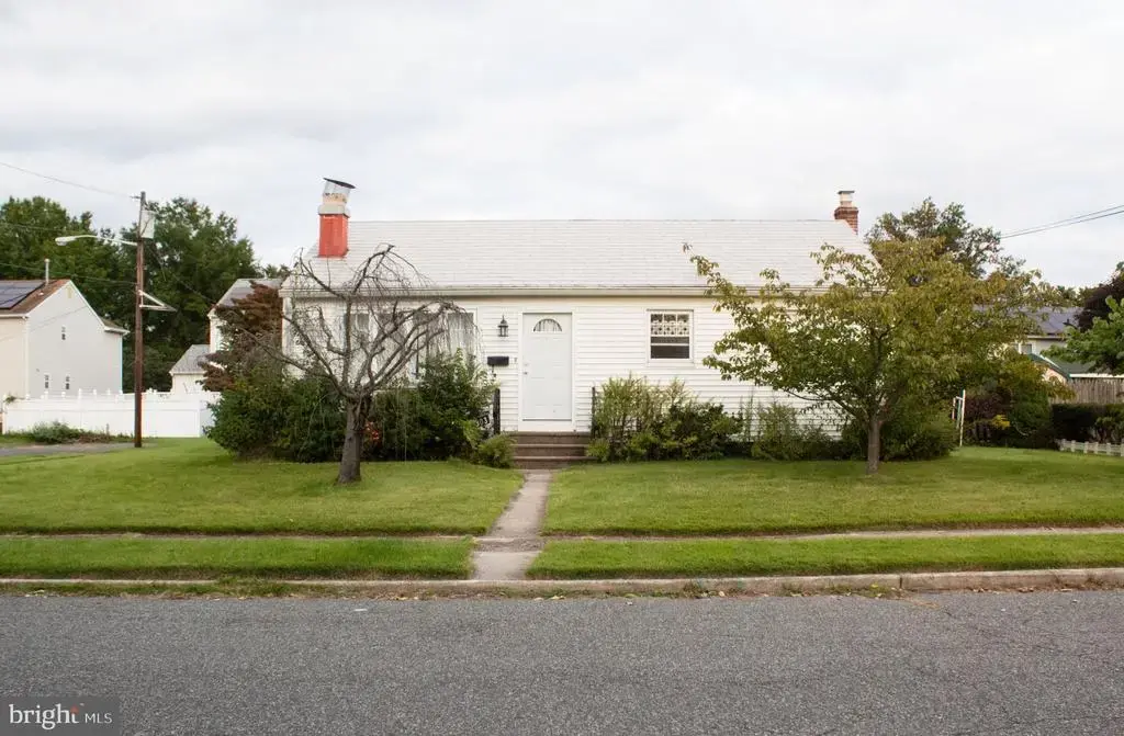 303 Pine St, BURLINGTON