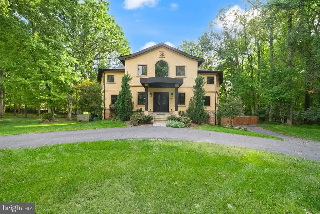 8419 Overlook St, VIENNA