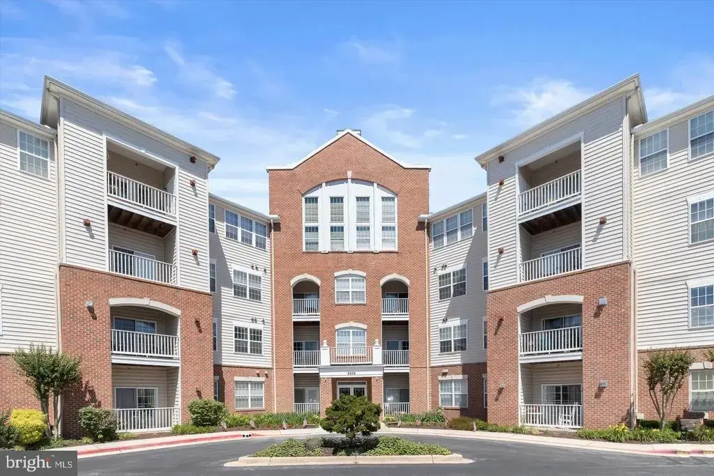 2608 Chapel Lake Dr #106, GAMBRILLS
