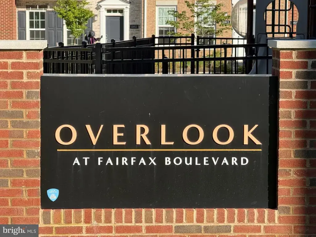 10824 Cedar Ave, FAIRFAX