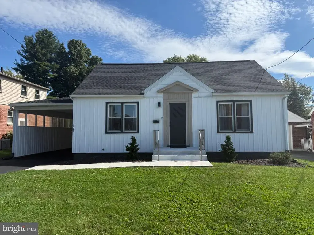 1012 S Coldbrook Ave, CHAMBERSBURG