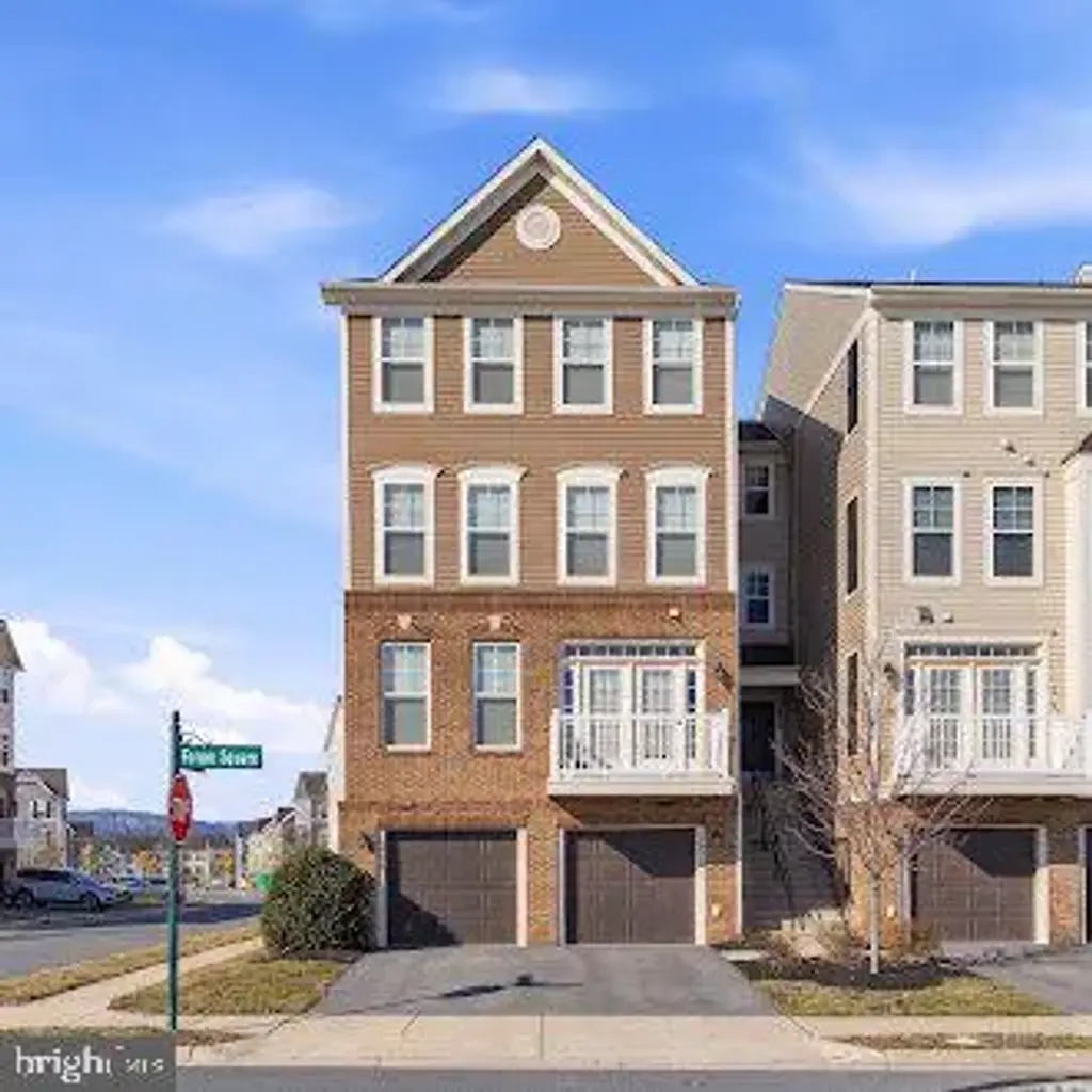 5902 Forum Sq, FREDERICK