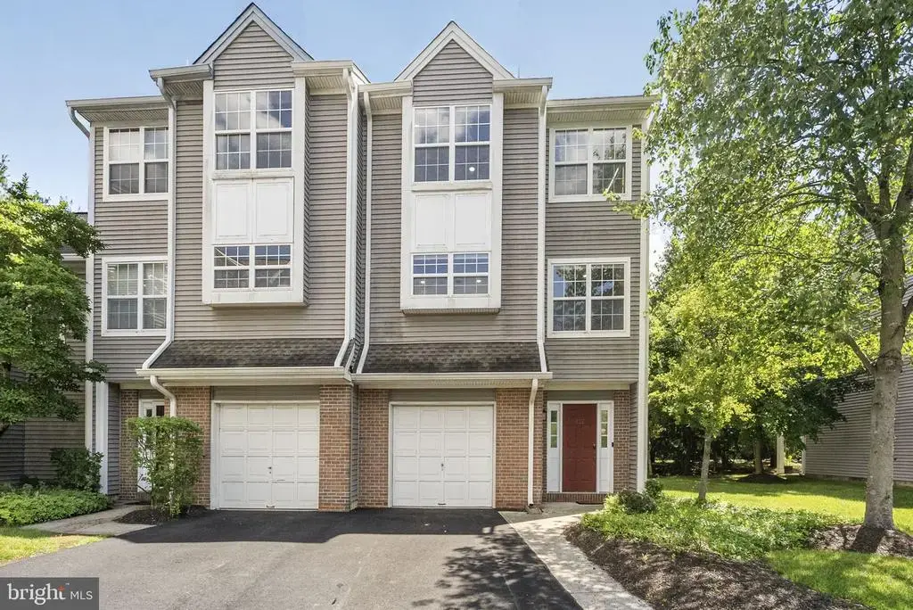 132 S Barrow Pl, PRINCETON