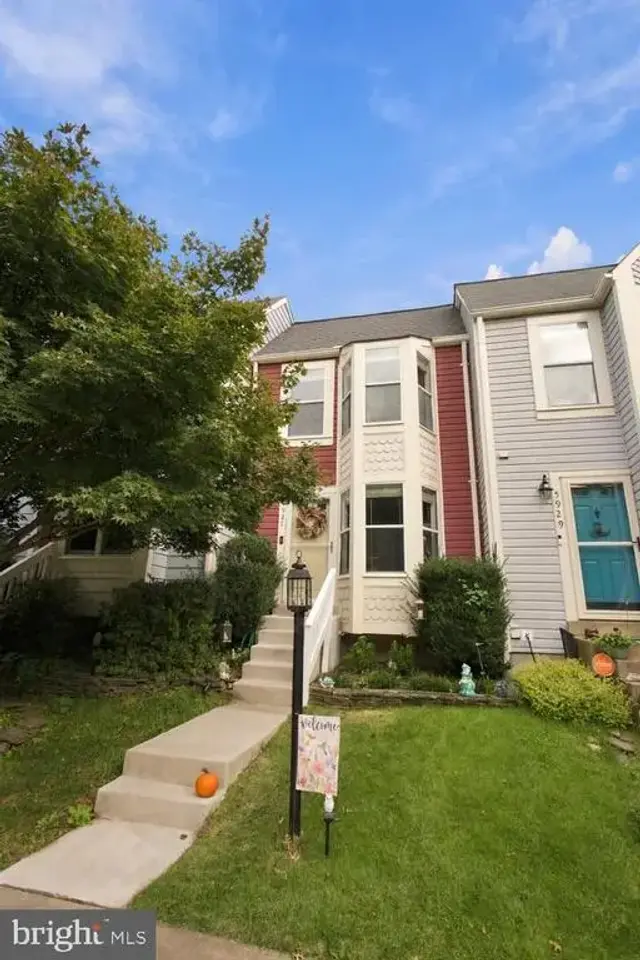 5927 Dungeness Ln, Alexandria