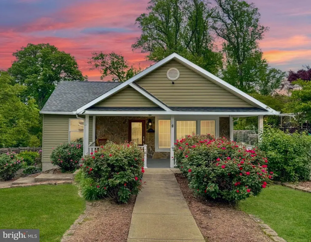 2007 Nordlie Pl, FALLS CHURCH