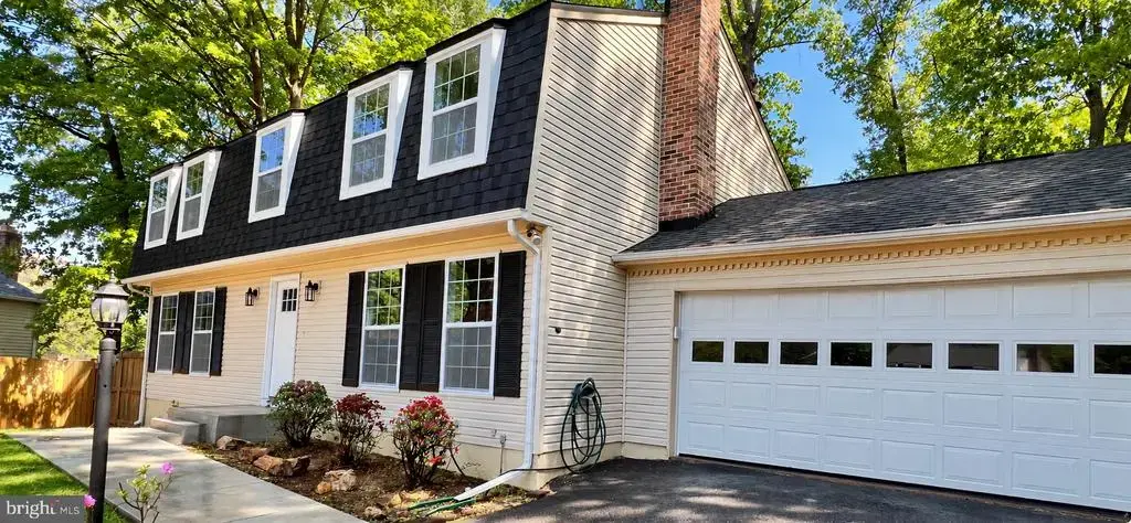 2283 Dosinia Ct, RESTON