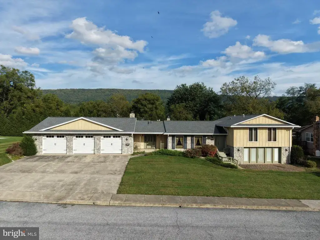 526 N 5th St, MC CONNELLSBURG