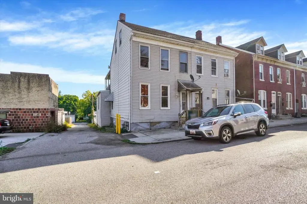 459 Juniper St, YORK
