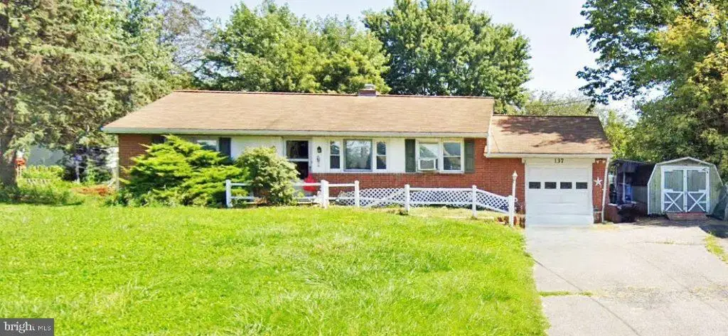 137 Marticville Rd, LANCASTER