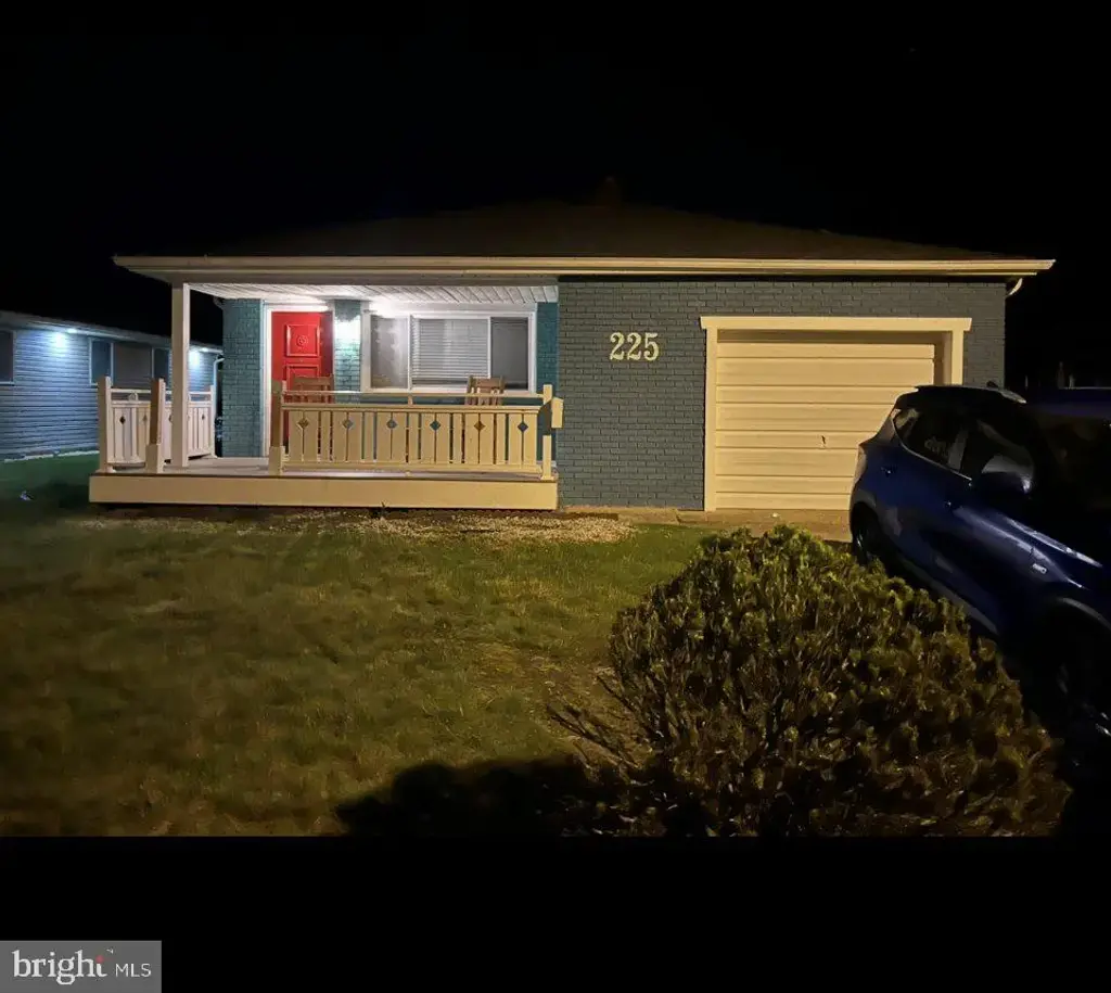 225 Fort De France Ave, TOMS RIVER