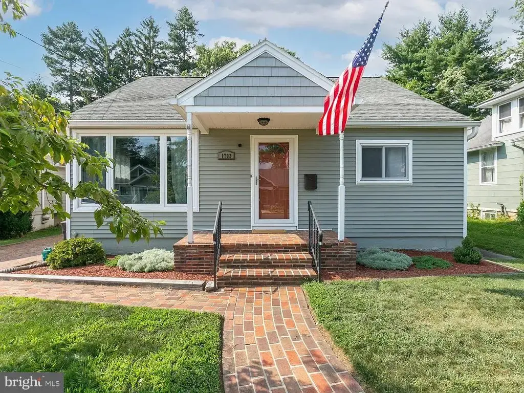 1703 Maple Ave, HADDON HEIGHTS