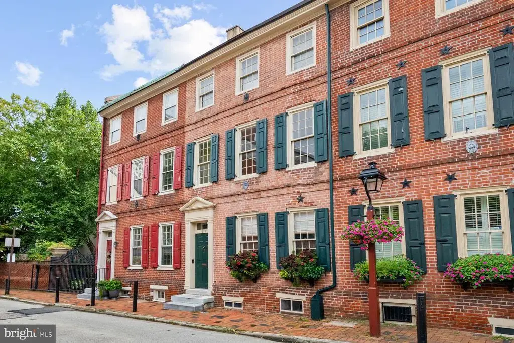 306 Cypress St, PHILADELPHIA