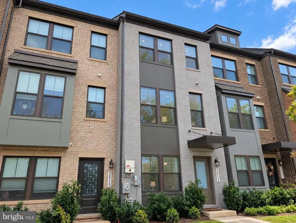 3511 Carnaby St, HYATTSVILLE