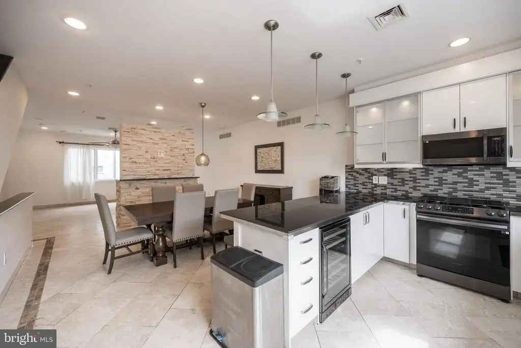 919 N Front St #unit G, PHILADELPHIA