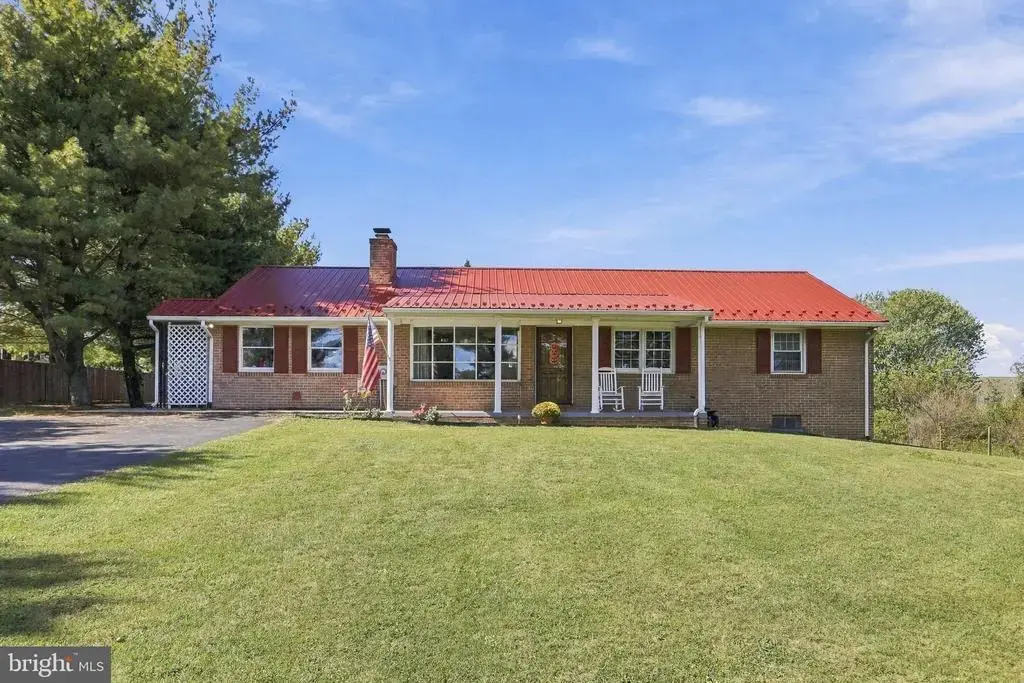 229 Davis Dr, MARTINSBURG
