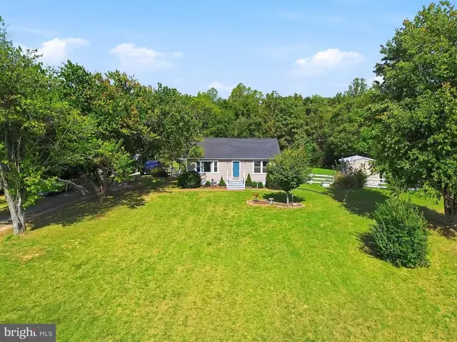 253 Chapel Green Rd, Fredericksburg