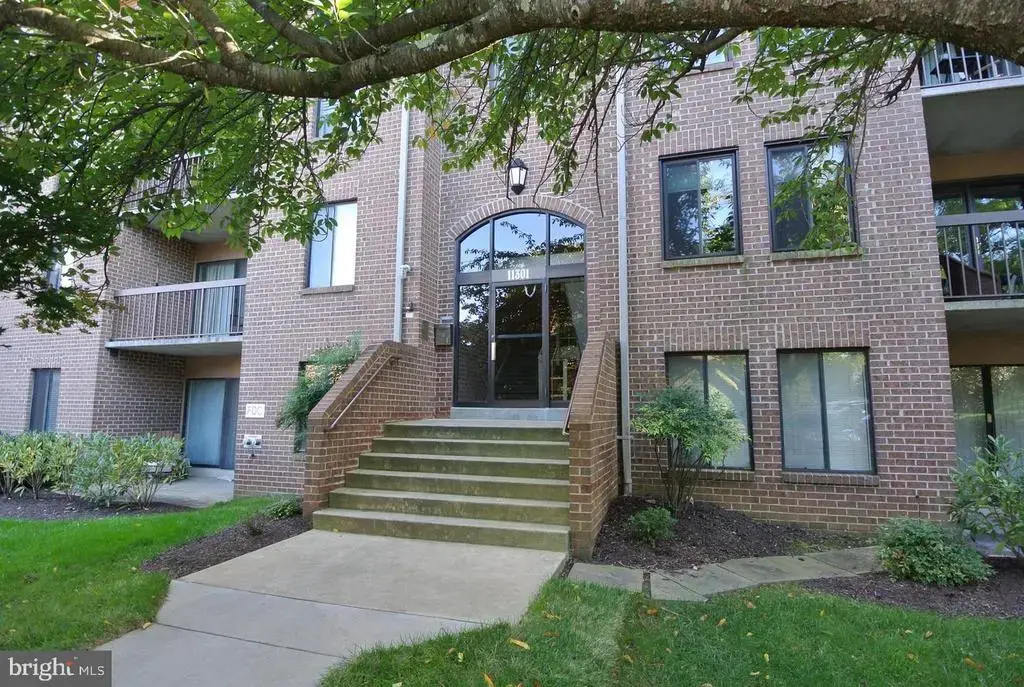 11301 Commonwealth Dr #104, ROCKVILLE