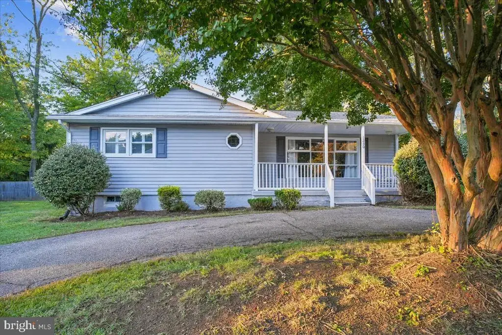 1230 Hilltop Dr, ANNAPOLIS
