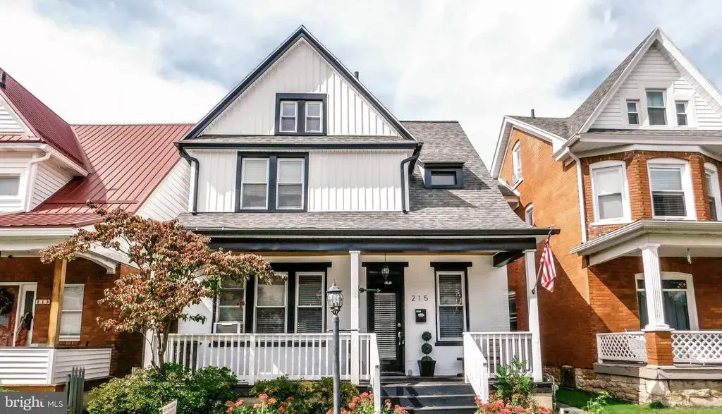 215 N 11th Ave, ALTOONA