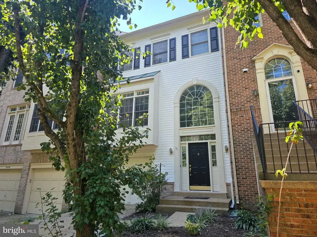 6638 Frost Lake Ln, ALEXANDRIA