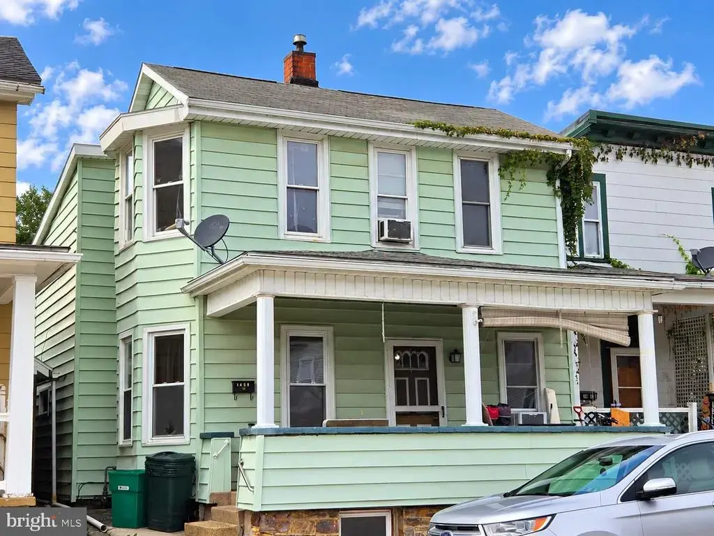1459 Logan Ave, TYRONE