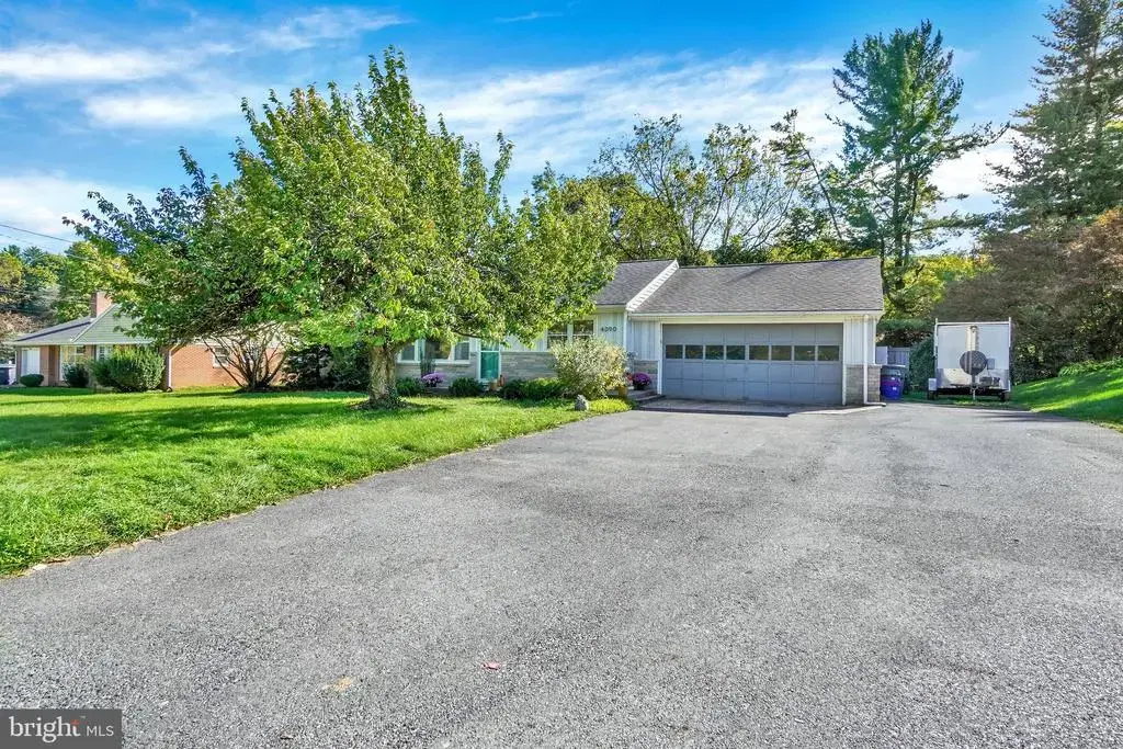 4090 Old Orchard Rd, YORK