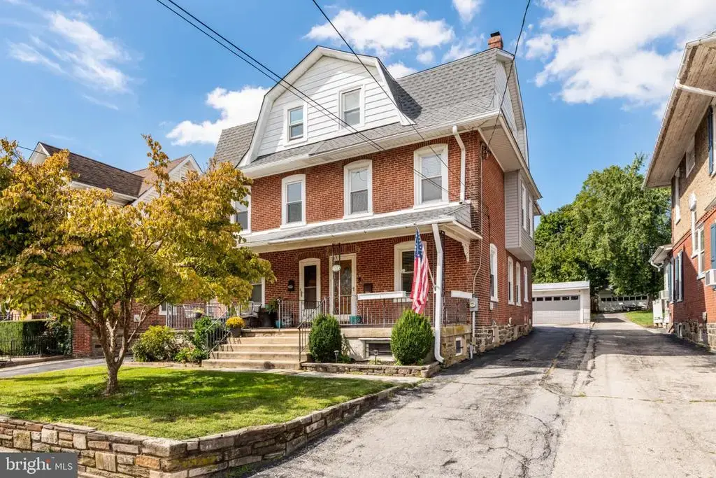 822 Penn St, BRYN MAWR