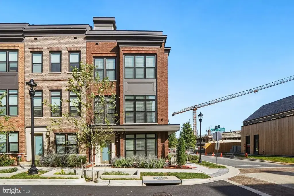 5331 Zenith Olook, BETHESDA
