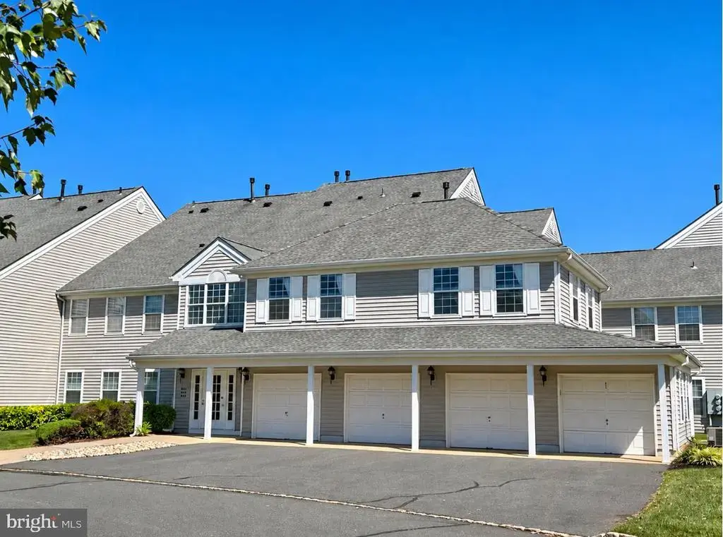 914 Eagles Chase Dr, LAWRENCEVILLE