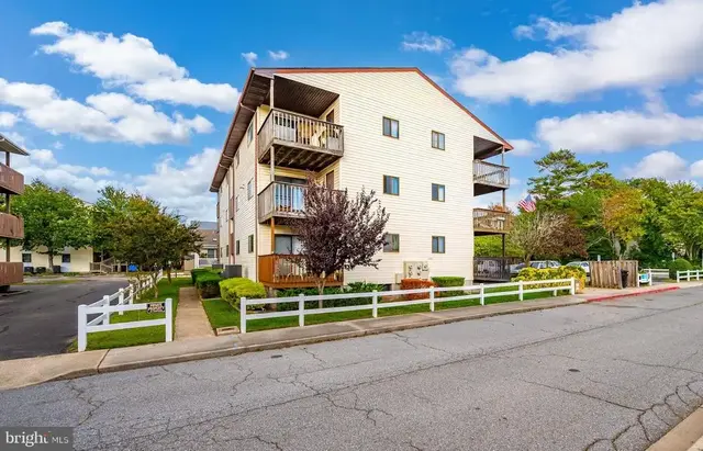 14301 Lighthouse Ave #302, Ocean City