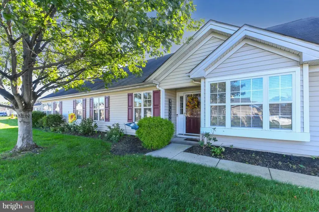 123 Avocet Ln, WEST DEPTFORD