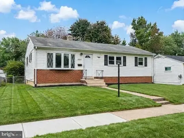 6609 March Dr, Oxon Hill