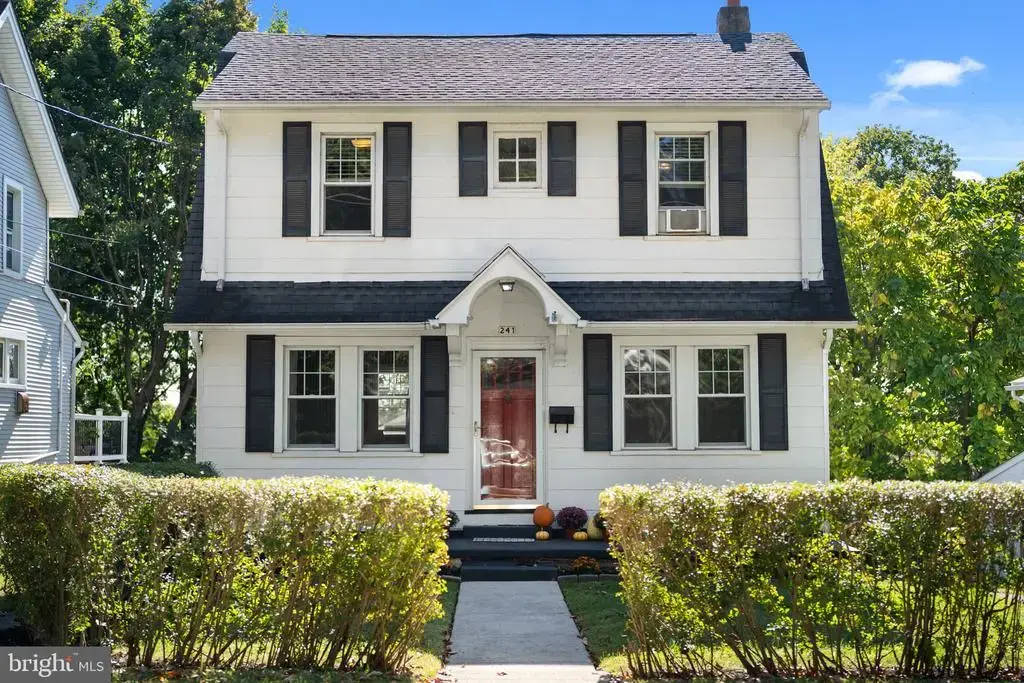 241 Edge Hill Rd, GLENSIDE