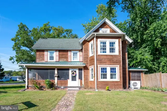 8595 Hearns Pond Rd, Seaford