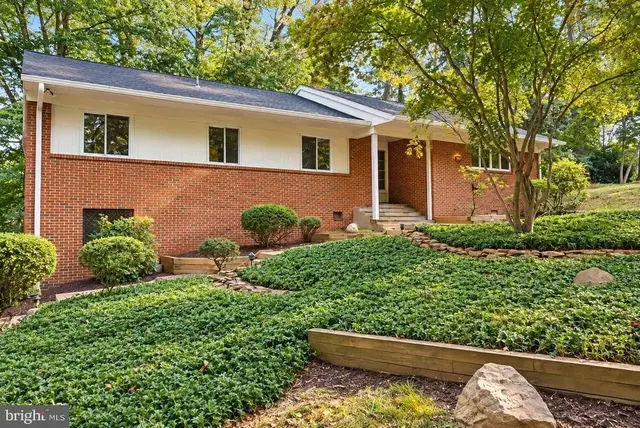 2308 Woods Rd, Wilmington