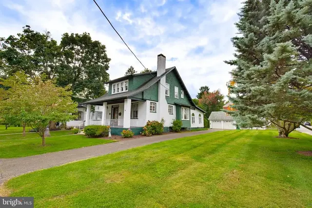 46 Spencer Ave, Lancaster