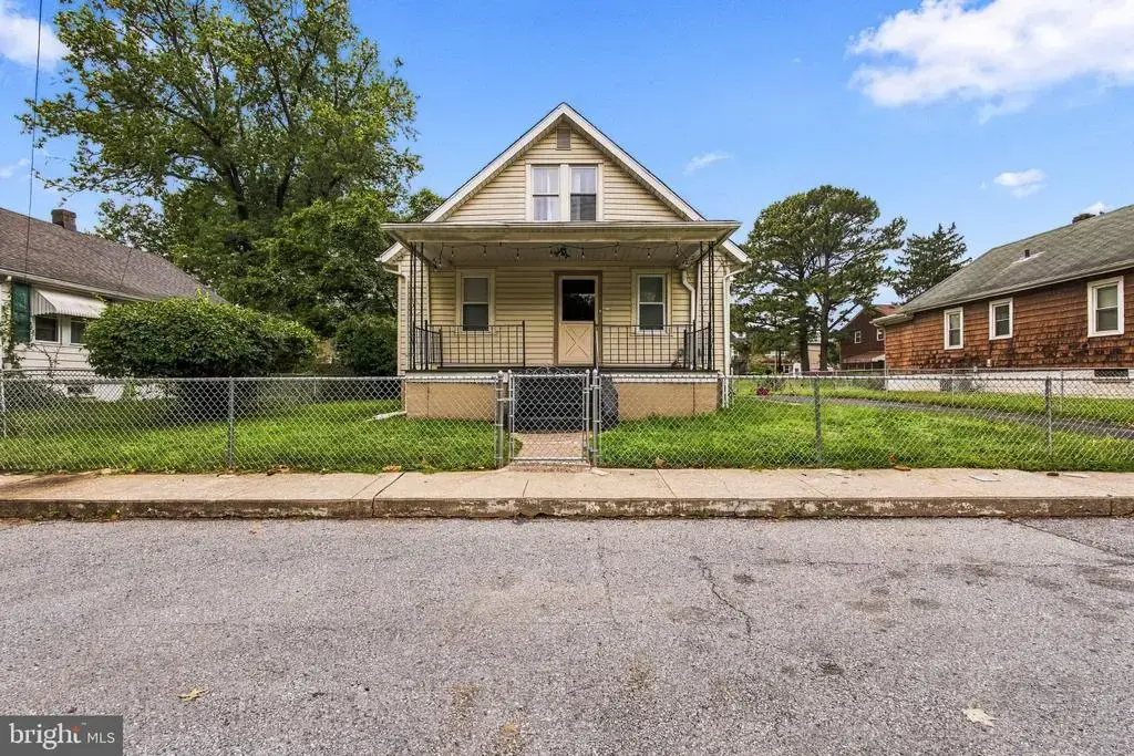 16 Sutton Ln, NEW CASTLE