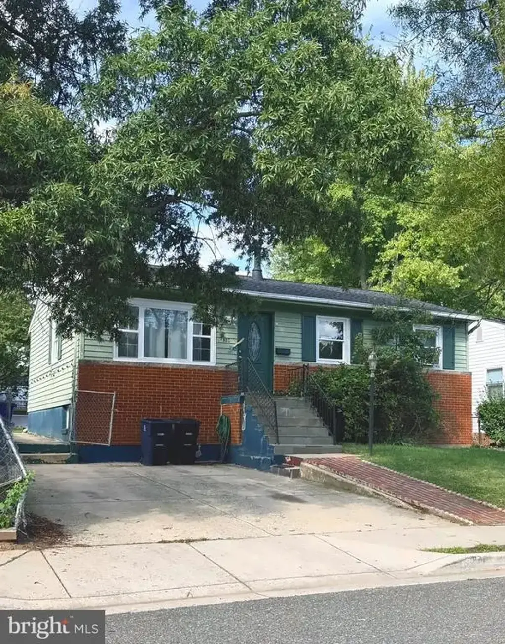 9204 5th St, LANHAM