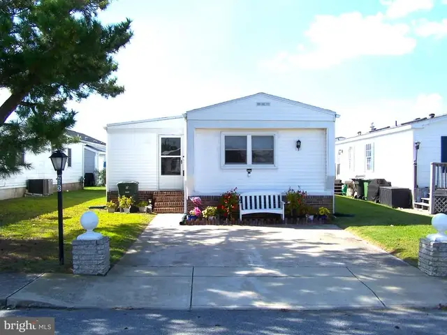 203 Clam Shell Rd, Ocean City