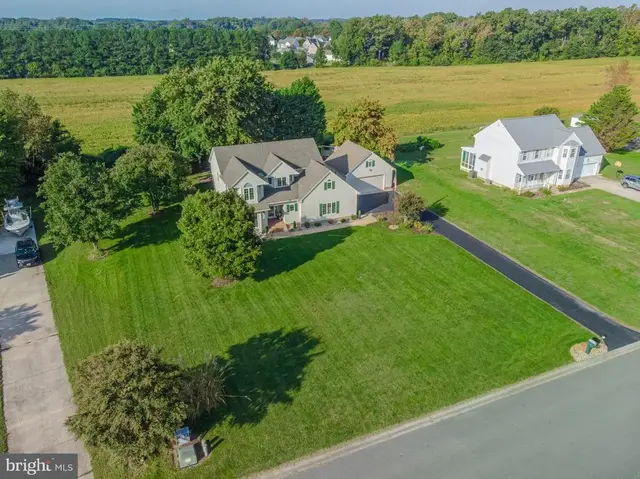6080 Strawberry Way, Salisbury