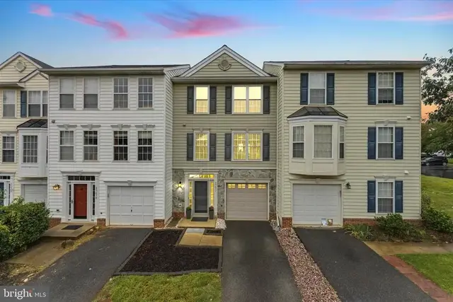35872 Devon Park Sq, Round Hill