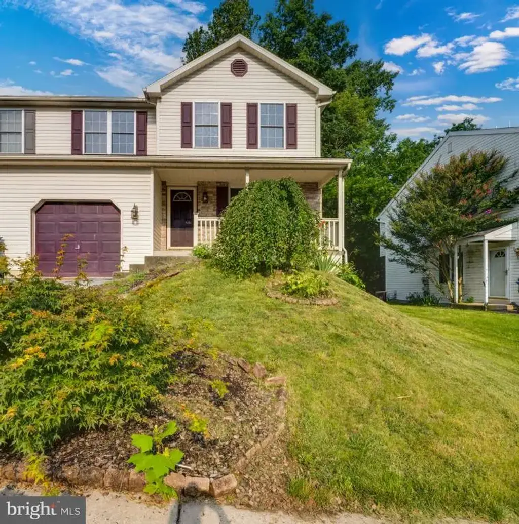 612 Frederick St, READING