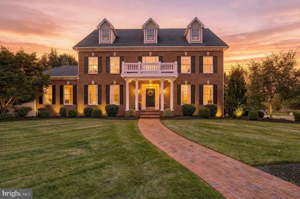 7 Hayfield Ct, MOORESTOWN