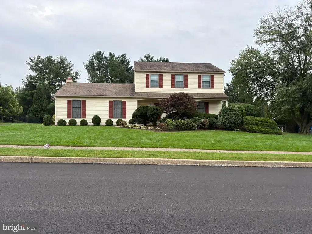 41 Castlewood Dr, CHALFONT