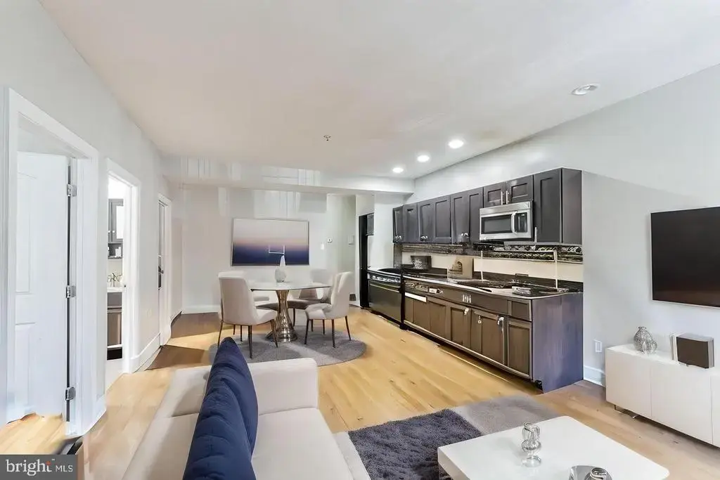 333 N 40th St #1f, PHILADELPHIA
