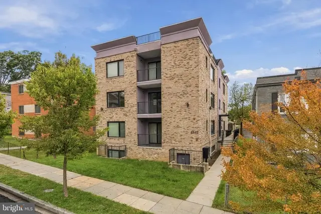 4442 B St Se #5, Washington